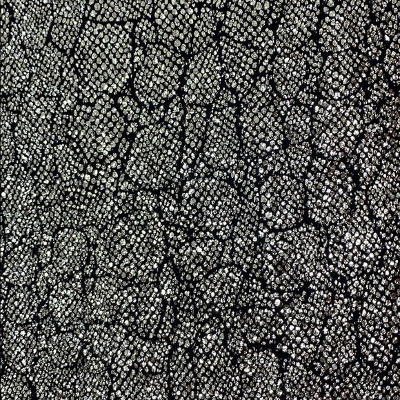 🎉 Post-Pandemic Party!!🎉 Black and Gold mini - Picture 4 of 5